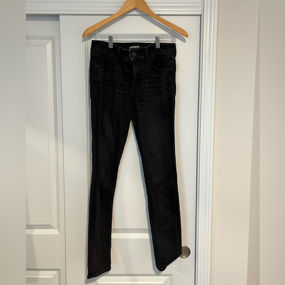 Black Express Jeans.